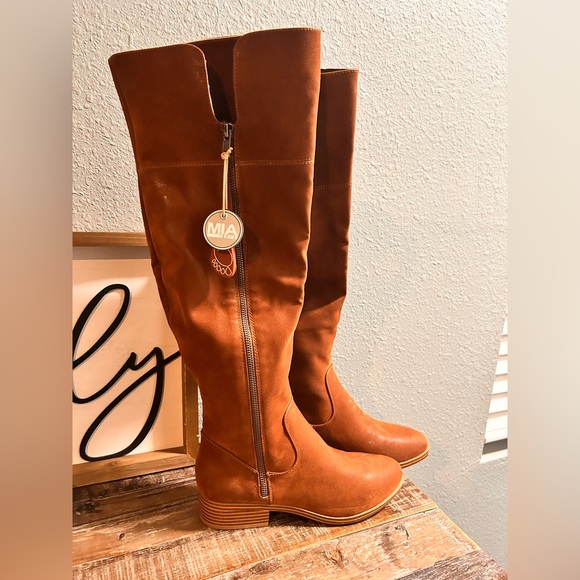 MIA Womens Carsyn Brown Faux Leather Zip Over The Knee Boots Size 7.5M New - Picture 1 of 8